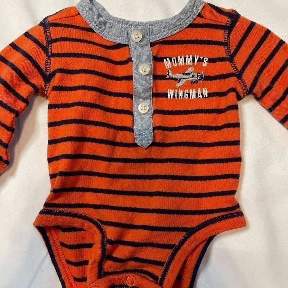 🐶Carters size 3 months set of 2 boys long sleeve onesie and long sleeve shirt🐶 - Picture 5 of 7